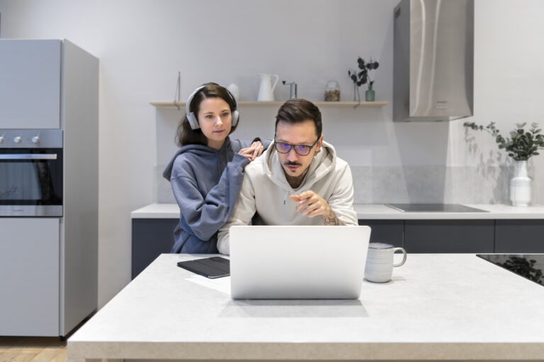 Couple planning to buy gadget